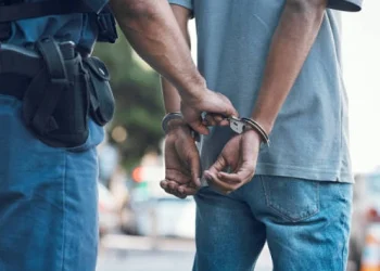 Violento asalto a menores en Chimbas: condenaron a 10 meses de prisión efectiva a un delincuente que amenazó de muerte a una alumna para robarle el celular