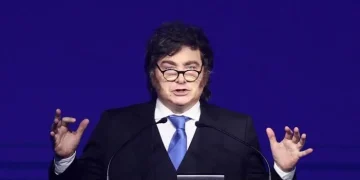 Javier Milei viaja a Estados Unidos: agenda con inversores petroleros, premios internacionales y discurso en la Cámara de Comercio