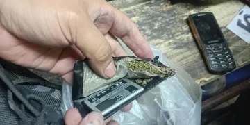 Ingenio frustrado: así intentaban ingresar celulares y droga ocultos en el calzado al Penal de Chimbas mediante la requisa del scanner