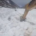 Paso de Agua Negra: los trabajos de despeje ya están a solo tres kilómetros del portal y sorprende la imponente acumulación de nieve en plena primavera