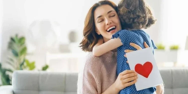 ¿Por qué en octubre?: la historia detrás del Día de la Madre en Argentina y el motivo por el cual no se festeja en mayo como en el resto del mundo