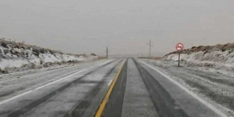 Rutas transitables pero con precaución: Vialidad advierte por presencia de hielo, nieve y niebla en los caminos cordilleranos de San Juan