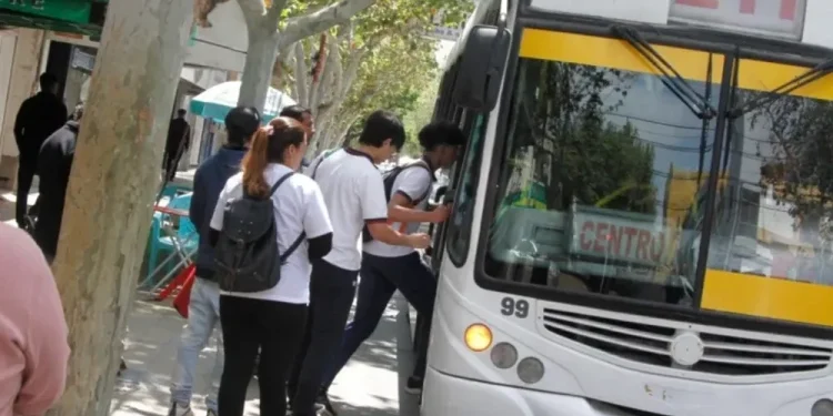 Paro de UTA: el Ministerio de Educación confirmó que se justificarán inasistencias y no se computarán faltas ni evaluaciones