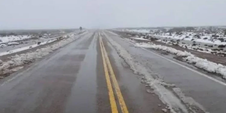 Alerta vial en San Juan: advierten por calzada congelada, aguanieve y densos bancos de niebla en rutas cordilleranas y del norte