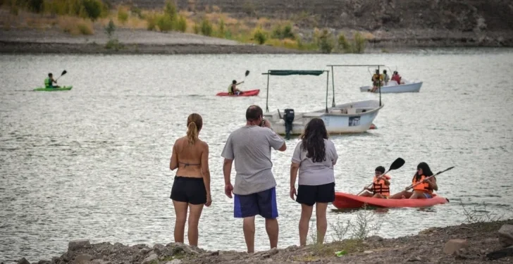Boom hídrico en los diques: San Juan proyecta una fuerte demanda laboral de guardavidas para playas públicas y clubes privados